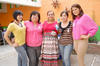 21072012 REYNA  con las organizadoras de su despedida Sra. Reyna Aracely Barrios Gallegos y Sra. Elva de la Fuente Muñoz.- Érick Sotomayor Fotografía