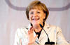 La canciller alemana, Angela Merkel se hace por segundo año consecutivo con el primer puesto del ránking de las cien mujeres con más poder del planeta, una lista compuesta con base en su influencia, su presencia en los medios de comunicación y su poderío económico.