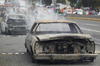 Entre tanto, en el municipio de Tototlán, en la región ciénega del estado, policías locales advirtieron del incendio de un auto compacto en la carretera que va hacia Atotonilco.
