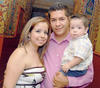 02092012 CRISTINA  Carrillo, Emmanuel y Matías Mesta.