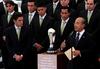 El presidente Calderon, reconoció el gran esfuerzo de los jugadores de Santos y difundió el orgullo de ser lagunero, mexicano y campeón.
