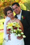 EMILY PAULINE Leyva Valenzuela y Jorge Ernesto González Silva, captados el día de su boda.-
Benjamín Fotografía