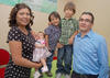 06092012 BIENVENIDA.  Yadira Hernández recibió a su hijo Sebastián.