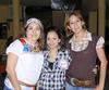 11092012 A LA MEXICANA.  Sandra, Génesis y Sandy.