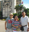 22092012 VIAJEROS.  Jesús, Ángeles y Sabas en la plaza de la Revolución, en La Habana, Cuba.