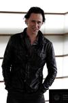 En segundo lugar el actor Tom Hiddleston, quien apareció en “The Avengers” como 'Loki'.  (Notimex)