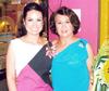 06102012 DRA. ELIZABETH  Ramírez Cooremans con su mamá Sra. Blanca Evelia Cooremans de Ramírez, organizadora de su bonita despedida de soltera.
