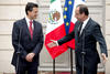 El presidente francés Francois Hollande que acordó con el presidente electo de México, Enrique Peña Nieto, “impulsar y reactivar” las relaciones entre México y Francia.