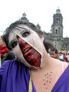 La marcha zombie llegó hasta el Zócalo capitalino.