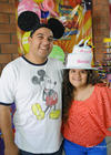 04112012 ISIS NATALIA  y su tío Pavel Cepeda, muy felices en la divertida fiesta de cumpleaños.