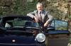 5 de abril. Ferdinand Alexander Porsche, creador del popular vehículo Porsche 911 e iniciador de diversos diseños de esta firma alemana, falleció a los 76 años en Salzburgo.