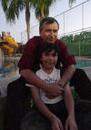 25112012 CUMPLEAÃ±OS.  Gerardo Reed Ornelas junto a su hijo AndrÃ© Reed Ramos, quien celebrÃ³ su cumpleaÃ±os nÃºmero 12 con divertida fiesta.
