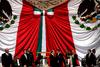 La ceremonia se llevó a cabo a las 11:18 hora local (17:18 GMT) en la sede del Congreso mexicano, teniendo como testigos a diputados y senadores en una sesión conjunta del Parlamento que estuvo precedida por protestas de legisladores de la oposición.