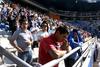 El presidente del Grupo Pachuca, Jesús Martínez, la viuda y el hijo del fallecido portero colombiano Miguel Calero, asistieron al último adiós en el estadio.