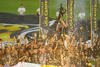MAYO. Santos Laguna campeón del Clausura 2012 |
La revancha para Santos llegaría pronto, se enfrentaban a Rayados ahora en la final del Clausura 2012. Con Oribe Peralta en su mejor momento y anotando dos goles, los Guerreros lograban su cuarto campeonato al ganar por un global de 3-2 a los de Monterrey.