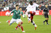 Originales disfraces portaron los aficionados en apoyo a la Selección Mexicana en Phoenix, Arizona.