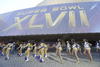 Algunos aficionados de los Ravens vestían coloridos atuendos que daban prueba de su apoyo al equipo.