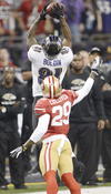 Los Ravens buscaron cualquier espacio para llegar a la línea de touchdown.