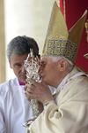 Benedicto XVI, proclamó beato a su predecesor, Juan Pablo II.