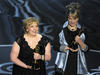 Jacqueline Durran recibió el premio por Mejor Vestuario por 'Anna Karenina'.