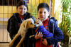 HANNIA  con su mascota Bruno y Emiliano con su mascota Nappy.