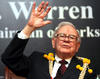 Warren Buffett, propietario de Berkshire Hathaway Inc., descendió al cuarto puesto con una fortuna neta de 53,500 millones de dólares.