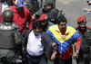 El presidente boliviano Evo Morales,  se unió al cortejo fúnebre, el cual fue encabezado por el vicepresidente Nicolás Maduro, quien vestía una casaca deportiva con los colores de Venezuela.