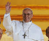 El papa Francisco, el cardenal argentino Jorge Mario Bergoglio salió a saludar a los fieles.
