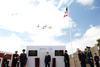 Peña Nieto realizó una guardia de honor en el monumento erigido a Venustiano Carranza.