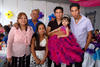 Ximena  con sus abuelitos Margarita y Alfonso; sus primos Fernanda, Isaac y Alfonso J. en su divertida fiesta.