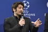 El exfutbolista holandés Ruud Van Nistelrooy fue el encargado de sacar los cruces, el primero fue el Bayern Múnich.
