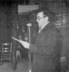 FOTOGRAFÍA tomada el 30 de octubre de 1987, en la Alameda Zaragoza de Torreón, Coah., de izquierda a derecha: José León Robles de la Torre, Lic. Manlio Fabio Gómez Uranga, presidente municipal, y el Lic. Federico Elizondo Saucedo, el dí­a en que se develó su busto en bronce, en la Calzada de los Escritores Laguneros, en la Alameda Zaragoza de Torreón.