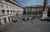 Según la primera reconstrucción de los hechos, el autor de los disparos se situó delante de la sede del Gobierno, que está en una zona céntrica de Roma muy concurrida.