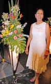 29042013 ANIVERSARIO.  Consuelo Rodríguez Dávila celebró 35 años como Educadora, por lo que fue felicitada.
