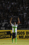 Tras iniciar la segunda mitad, Felipe Baloy anotó el segundo gol para Santos.