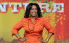 La primera mujer del mundo del espectáculo en aparecer es la presentadora de televisión estadounidense Oprah Winfrey, que ocupa el decimotercer lugar.