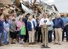 El presidente de Estados Unidos, Barack Obama, visitó la localidad de Moore (Oklahoma), arrasada el pasado lunes por un tornado de unos 4 kilómetros de diámetro que se cobró la vida de 24 personas.