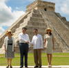 Los presidentes de China y México, Xi Jinping y Enrique Peña Nieto, recorrieron la zona arqueológica maya de Chichén Itzá.