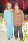 María de Lourdes Rivera y Rosa Isela Sandoval fueron festejadas por sus 30 años de servicio.