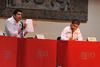 Vesuña enfocó sus críticas contra los candidatos del PRI y PAN al afirmar que ambos partidos habían encabezado gobiernos municipales "sin resultados".
