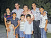 ONOMáSTICO.  Ramón Helguera celebró su cumpleaños acompañado de su esposa Artemisa Arellano y sus hijos y nietos.