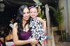 LINDA  Núñez de Acevedo con su pequeña hija Mía, quienes muy felices esperan la llegada de Andrecito. Érick Sotomayor Fotografía