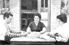 ESCOLTAS  de la Escuela "Año de Juárez" en el año de 1976.