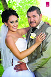 FRANCISCO  Javier Rojas González y Adriana Rodrí­guez Salazar, muy felices el dí­a de su boda.- Laura Grageda Fotografía