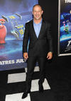 El piloto Tony Kanaan fue otro de los asistentes a la premiere de "Turbo".