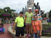 En familia en el Magic Kingdom de Orlando Florida.