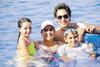 Refrescantes momentos disfrutaron los asistentes.