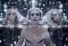 Como su novio es fan de las "backpacks", a principios del mes pasado trascendió que Lady Gaga decidió comprarle una de 37 mil libras esterlinas (unos 56 mil dólares). Se trató del regalo de cumpleaños de la cantante para Taylor Kinney, con quien tiene un romance desde 2011.