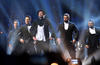 "No me merezco este premio, pero tampoco lo voy a devolver", dijo Timberlake al aceptar el honor Michal Jackson Video de Vanguardia de manos del presentador Jimmy Fallon. "Me lo llevaré a casa".