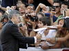 Sandra Bullcok y George Clooney posaron juntos en la alfombra roja en la apertura del Festival de Cine de Venecia.